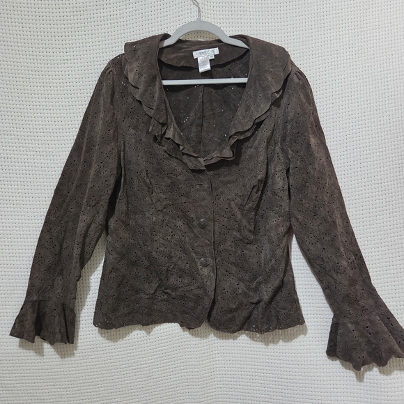 Coldwater Creek XL Brown Punched Leather Jacket With Flared Cuffs Ruffled Collar - Picture 2 of 10